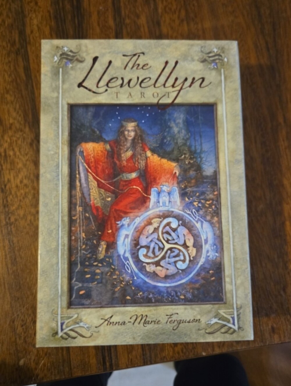 Llewellyn Tarot & Book